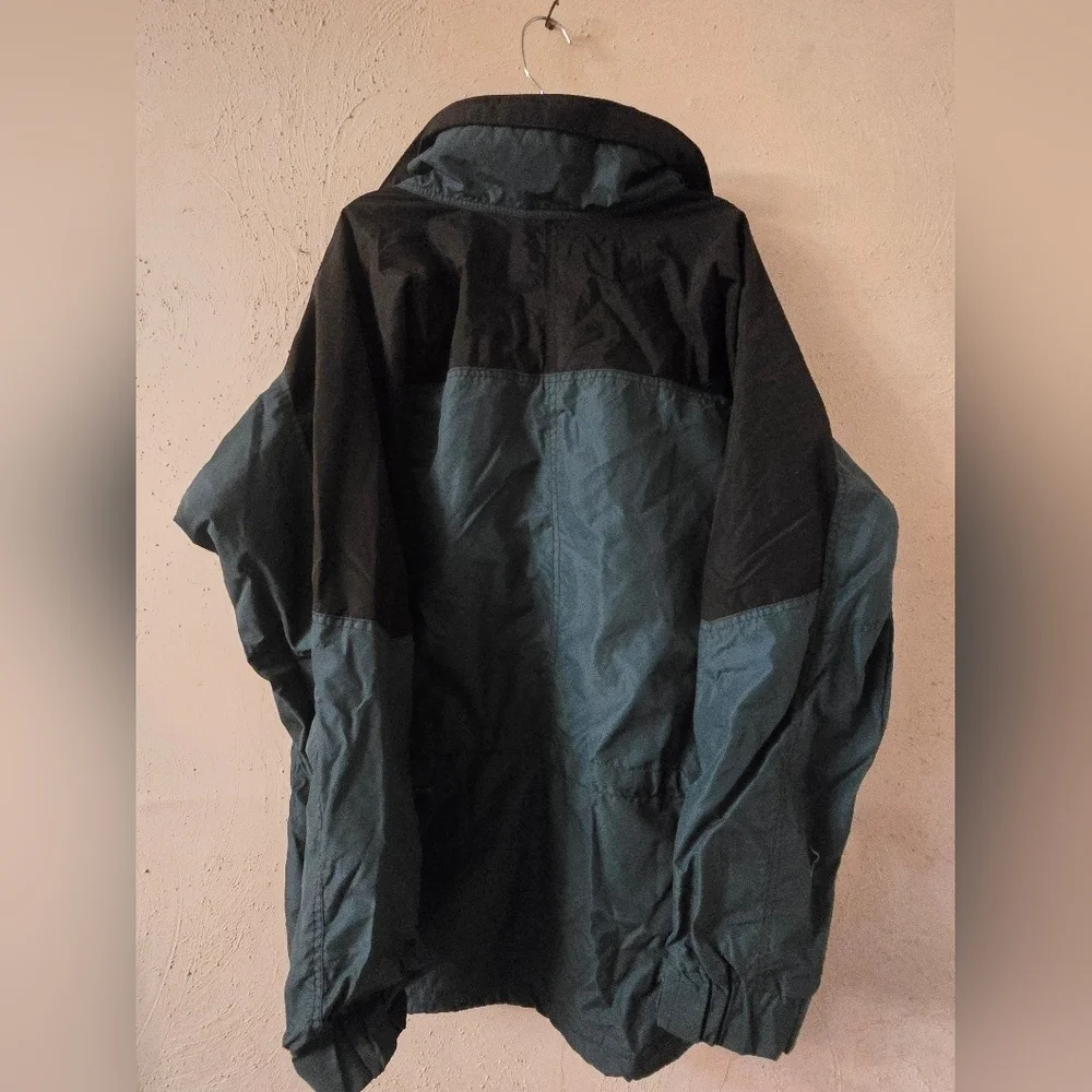 Columbia Men's Blue and Black Raincoat